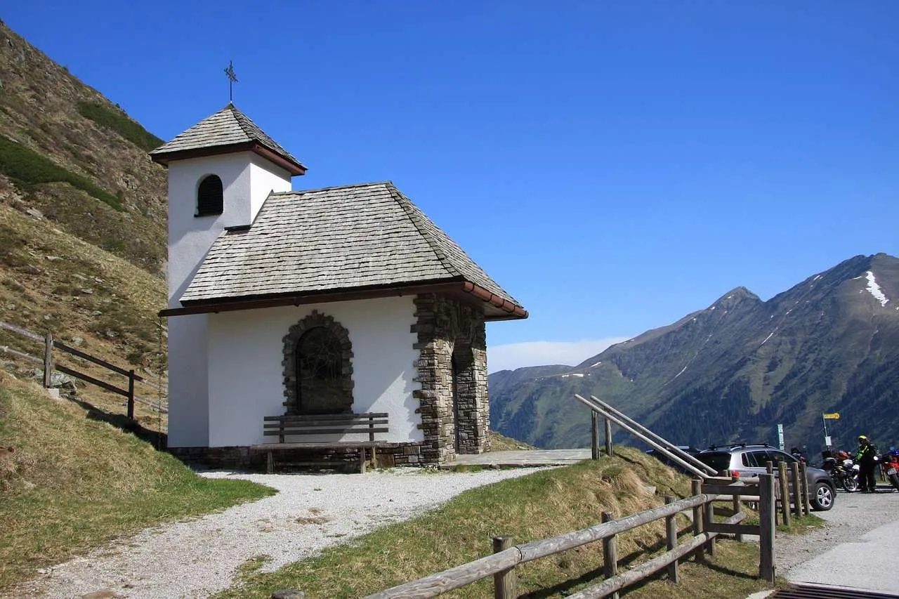 Repair of Roofing: Essential Guide to Durability